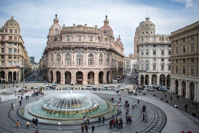 Private Bike Tour of Genoa Highlights