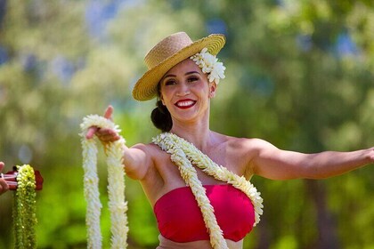 Nā Lei Aloha Lū'au at Hyatt Regency Waikīkī