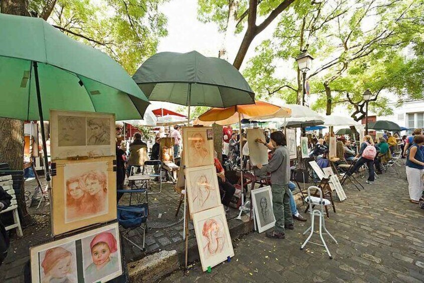 Montmartre and Historical Monuments Walking Tour in Paris