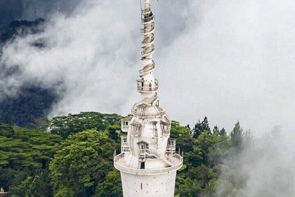 Kandy City Tour & Famous Ambuluwawa Tower with Friendly Chauffeur