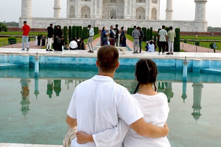 Couple Moment at Taj Mahal