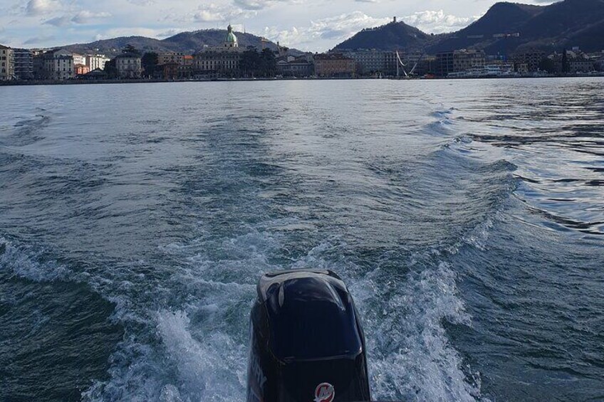 1-Hour Private Boat Tour of Lake Como With Skipper