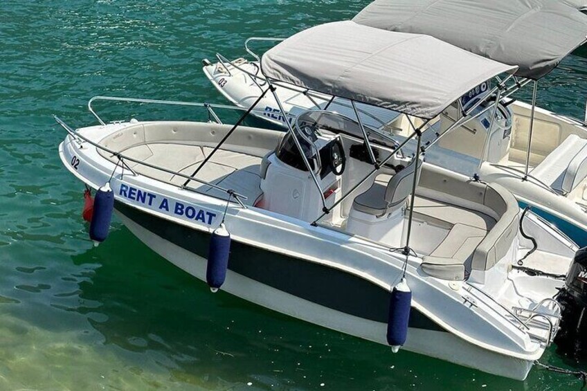 1-Hour Private Boat Tour of Lake Como With Skipper