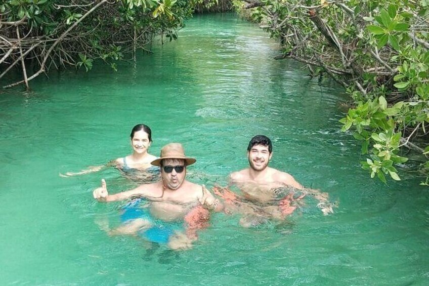 Sian Ka'an de Luxe Wildlife Watching and Snorkeling