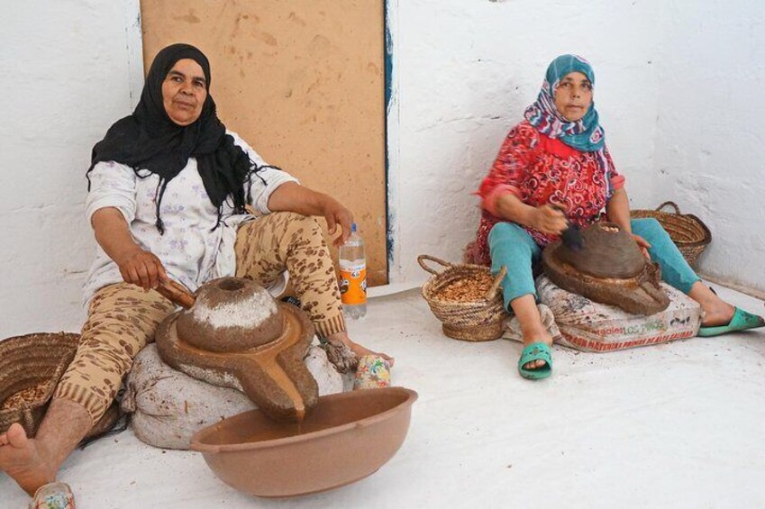 Production of argan oil