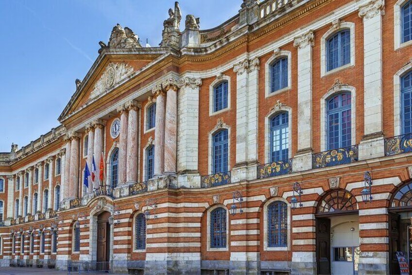 Toulouse Scavenger Hunt and Highlights Self-Guided Tour