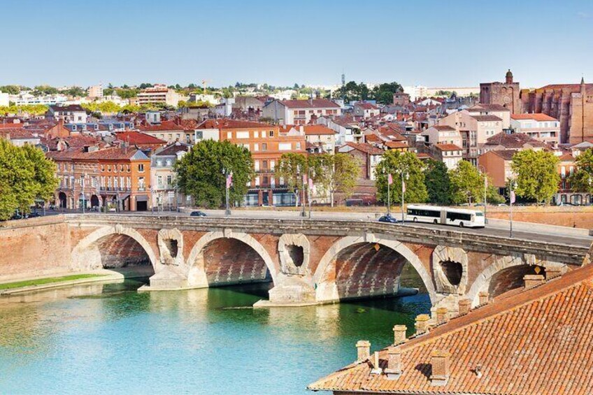 Toulouse Scavenger Hunt and Highlights Self-Guided Tour