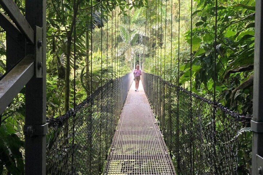 Book the best Nature Adventure Combo with Costa Rica Inspirations and go walk the hanging bridges and enjoy nature!