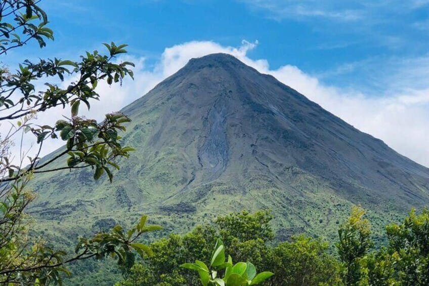 See the Arenal Volcano with Costa Rica Inspirations.