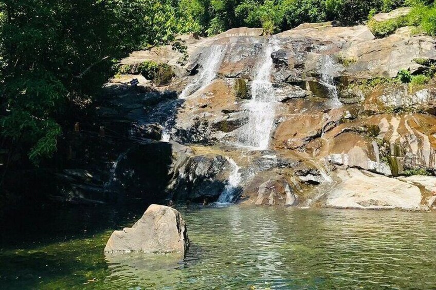 Hue to Hoi An Jeep Adventure: Private Tour with Scenic Views