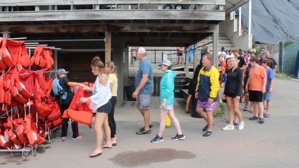 Open Jet Boat Ride on the Niagara River - US Trip