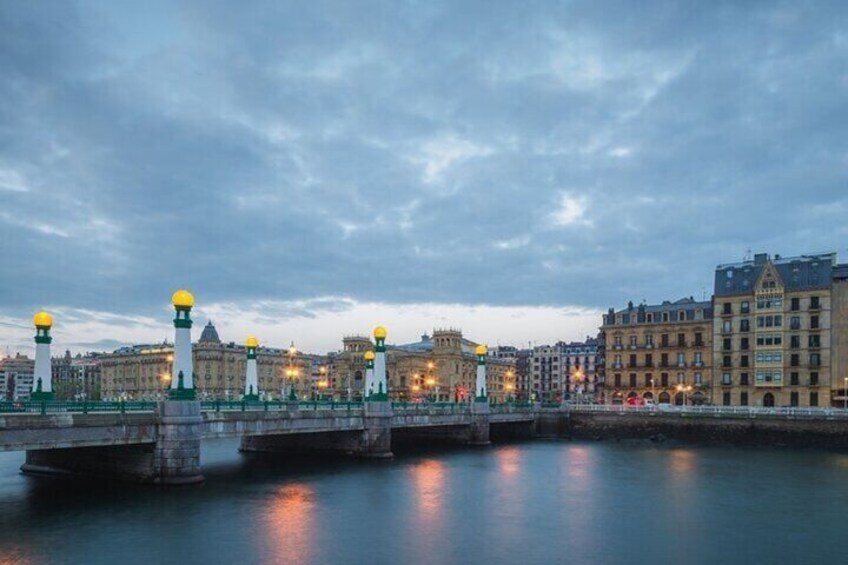 San Sebastian Must See Attractions Walking Tour