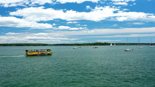 Portland: Land and Sea Tour Duck Tour with a Guide