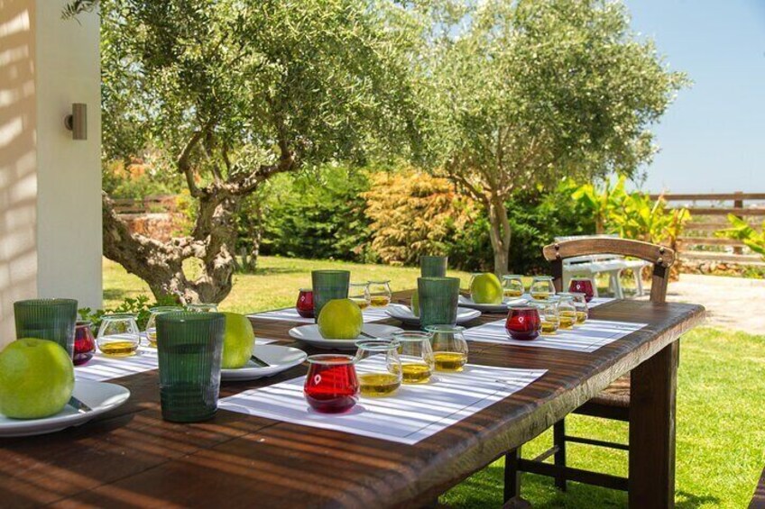 Cretan Olive Oil Tasting Experience by an Expert Taster