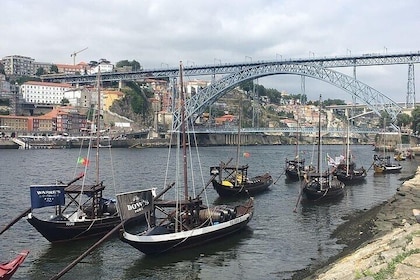 Porto to Santiago de Compostela with Stops up to 3 Cities