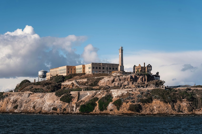 Alcatraz Night Tour with Aquarium + Yosemite Day Tour