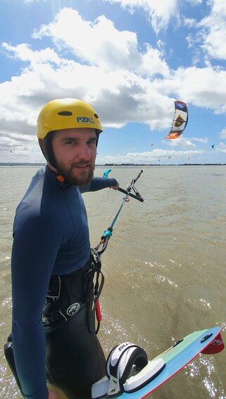 Picture 1 for Activity Kitesurfing lesson nearby Trapani