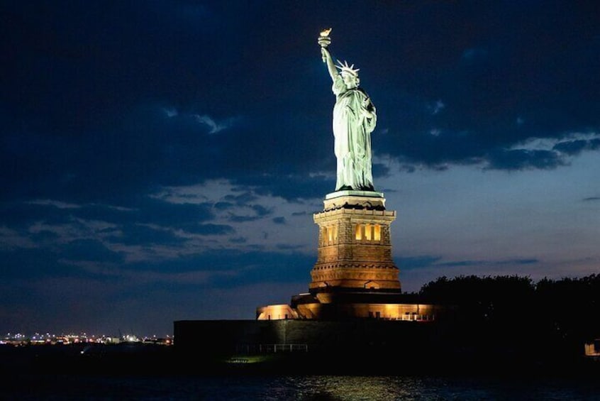 New York City Skyline Dinner Cruise