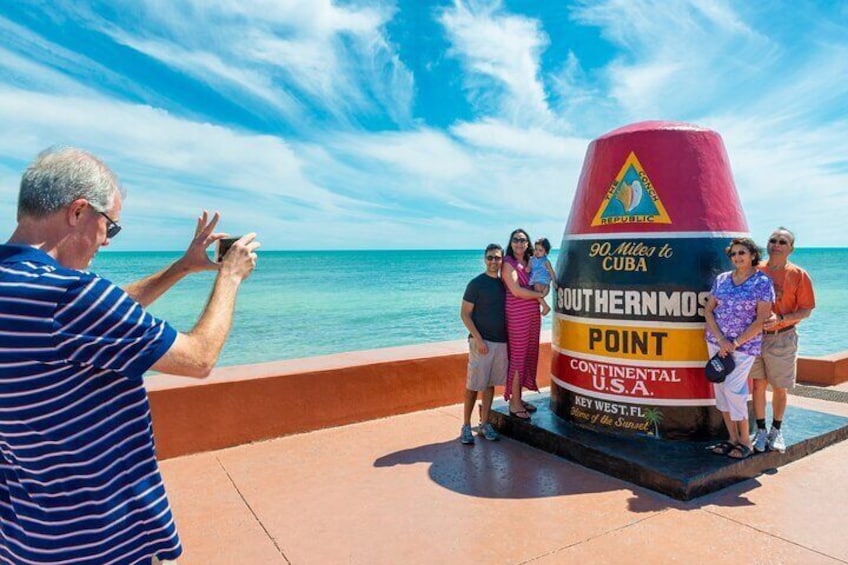 Miami to Key West Roundtrip with Complimentary Hotel Pick up