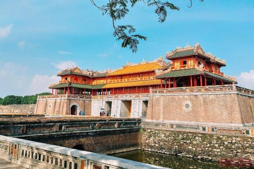 Chan May International Port to Hue Private City Tour