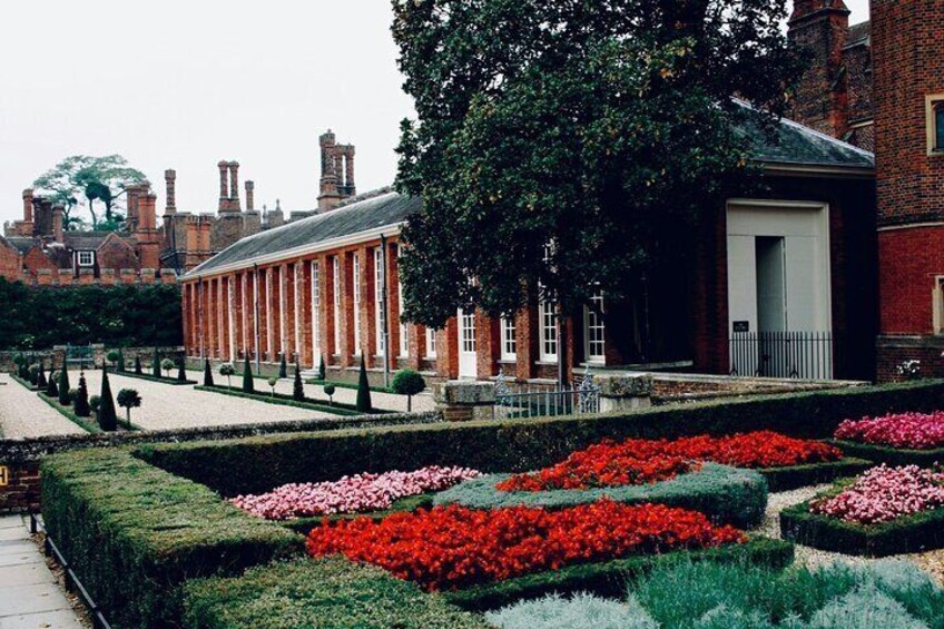 Regal Retreat: Day Trip to Hampton Court Palace from London