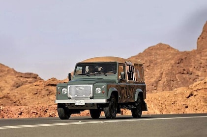 Private Dadan Ancient Tour in a Vintage Land Rover