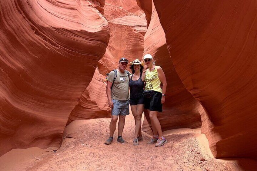 Antelope Canyon Lake Powell Guided Kayaking and Hike Tour