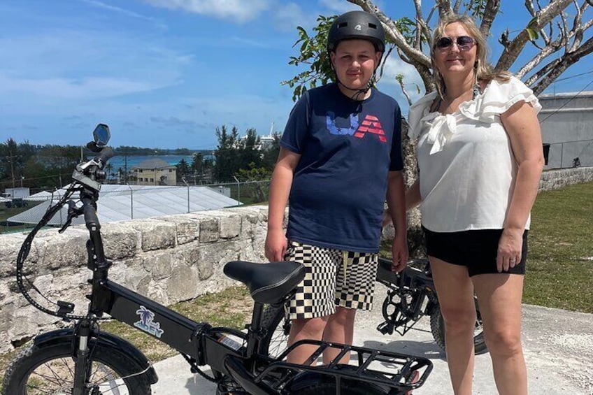 "Explore Nassau: Exclusive Private E-Bike Tour of the City!"