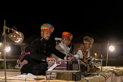 Frenzy Paradise Übernachtungs-Campingtour durch die Thar-Wüste