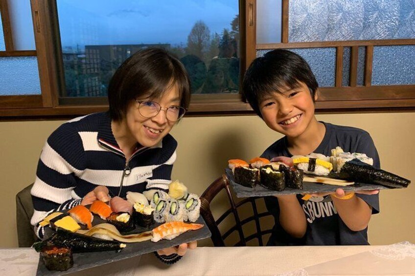 View of Mt. Fuji is good! Sushi making experience class