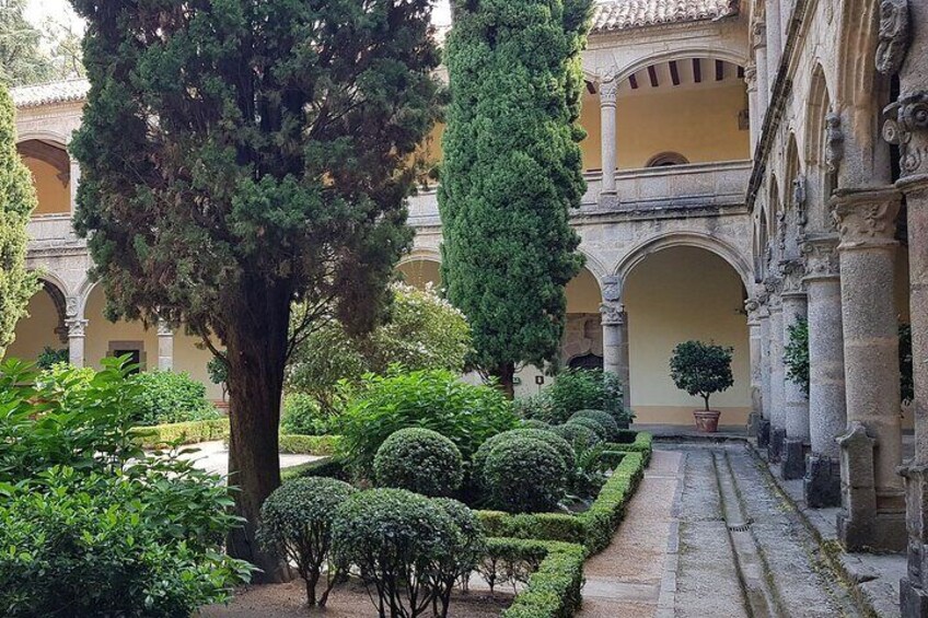 Private Plasencia Historic Walking Tour