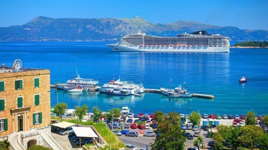 Corfu City Highlights tour and old Town visit