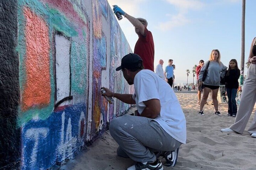 2 Hour Spray Paint in Famous Venice Art Walls