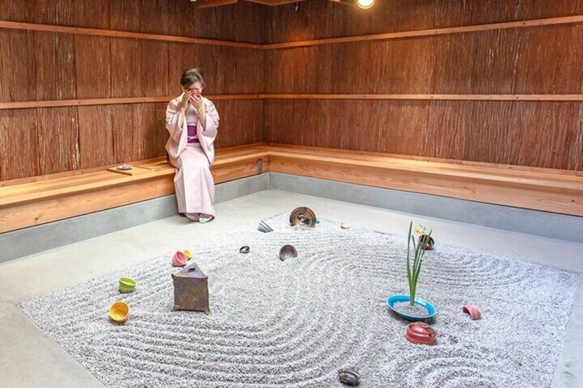 You can create your own ZEN Garden pattern and eat Matcha and Japanese sweets in front of it.