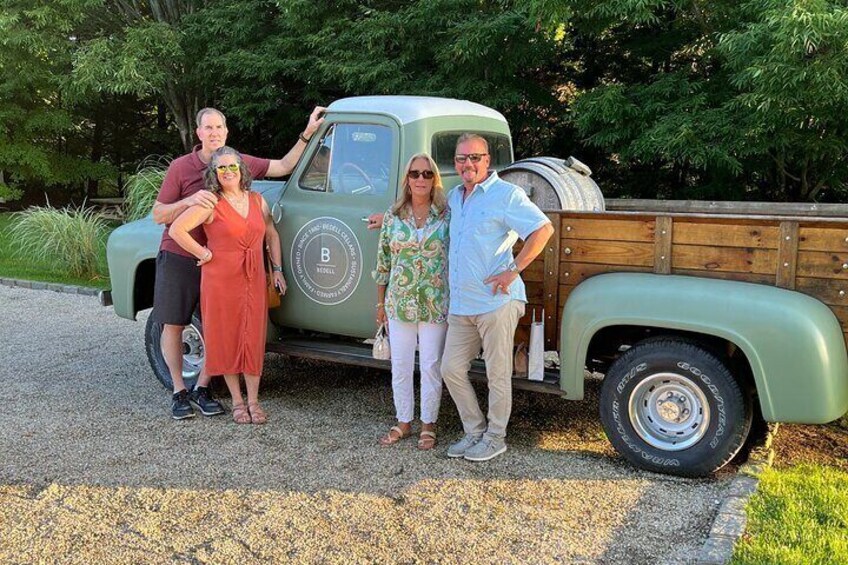 Long Island Wine Tour North Fork Sights, Bites & Flights Full-Day