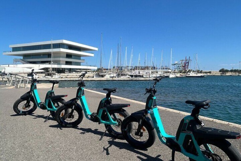  Valencia: Discover City Highlights on a Premium Electric Bike