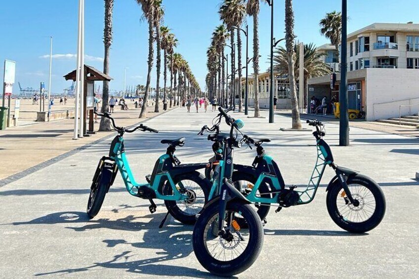 Valencia: Discover City Highlights on a Premium Electric Bike