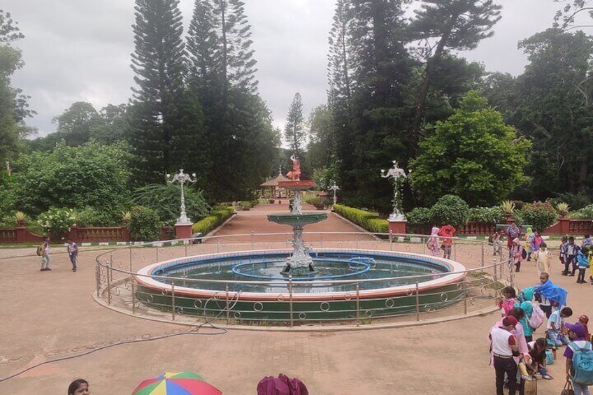 Lalbagh Garden and VV Puram Walking Tour with Street Foods