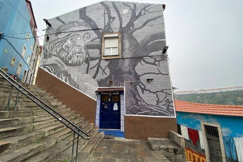 Street Art and Architecture:Porto Speaks Through Its Streets