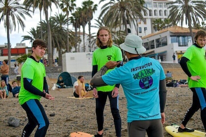 Surfing lessons in Playa de Las Americas for all levels