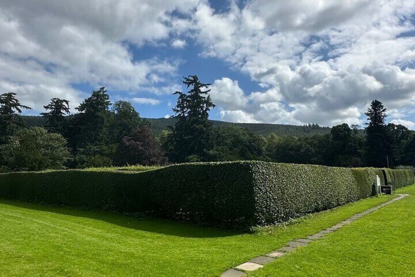 Private Traquair House, Dawyck Gardens and Border Day Tour