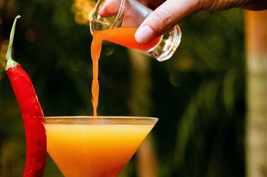 Our night wraps up with a creative Cambo-inspired cocktail or mocktail