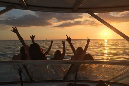 Sunset Boat Tour Around Anna Maria Island