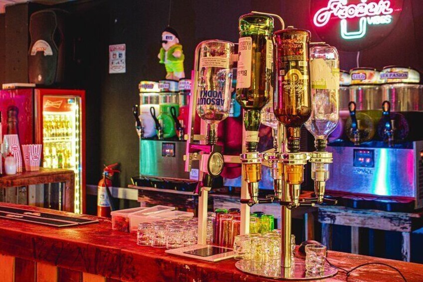 Friday Night Bar Crawl in Barranquilla, Colombia