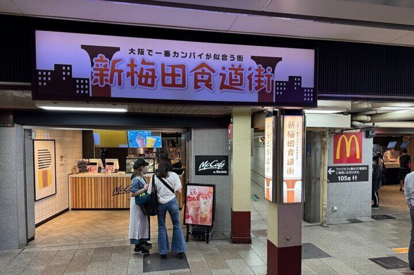 Osaka Umeda's 3 Hour Private Barhopping Tour