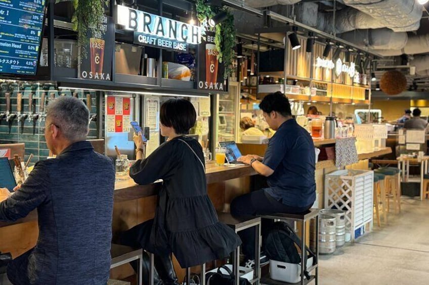 Osaka Umeda's 3 Hour Private Barhopping Tour