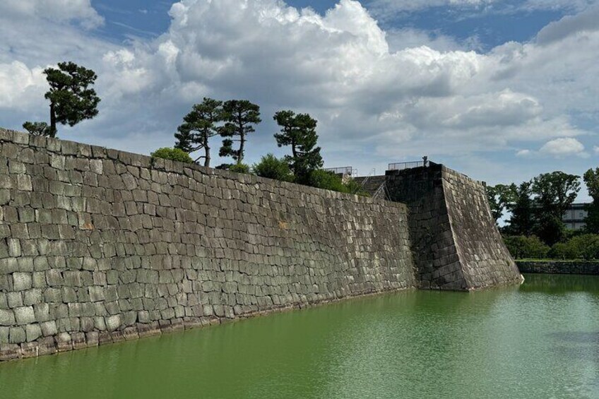 Kyoto: Nijo Castle, Noble Architecture and Gardens Guided Tour