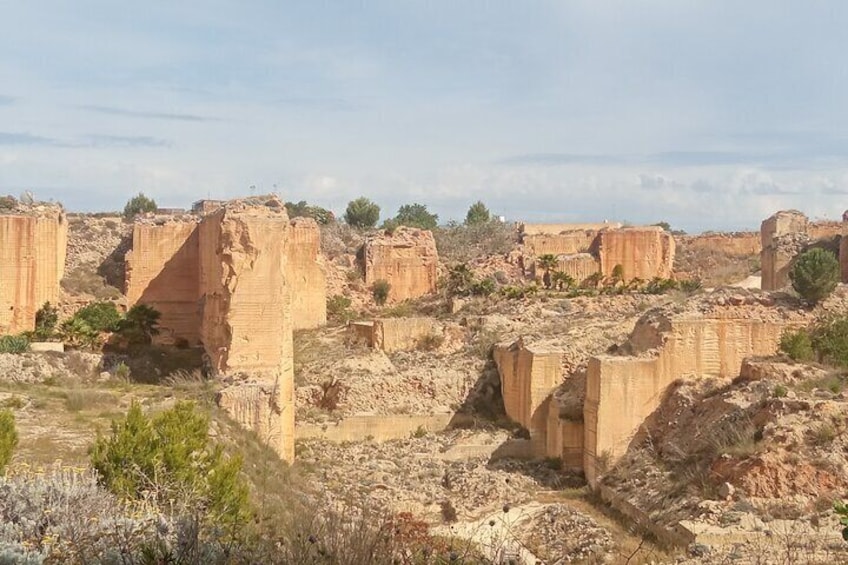 SMALL "GREAT CANYON"