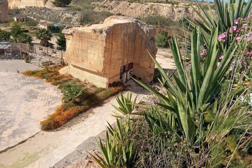 CAVE HOUSE and large spaces for theatrical and musical events