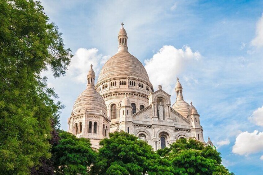 Basilica of the Sacred Heart of Montmartre Audio Guide on Smartphone